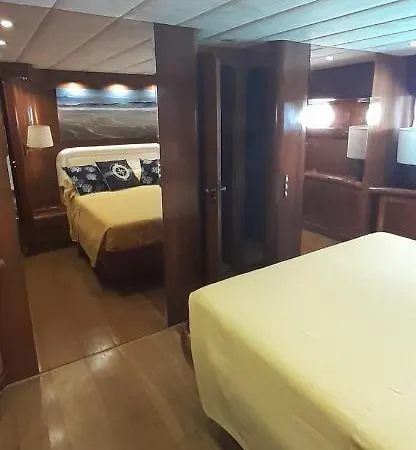 Botel Casa Sull'acqua *