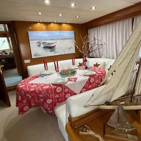 Botel Casa Sull'acqua Rodi Garganico